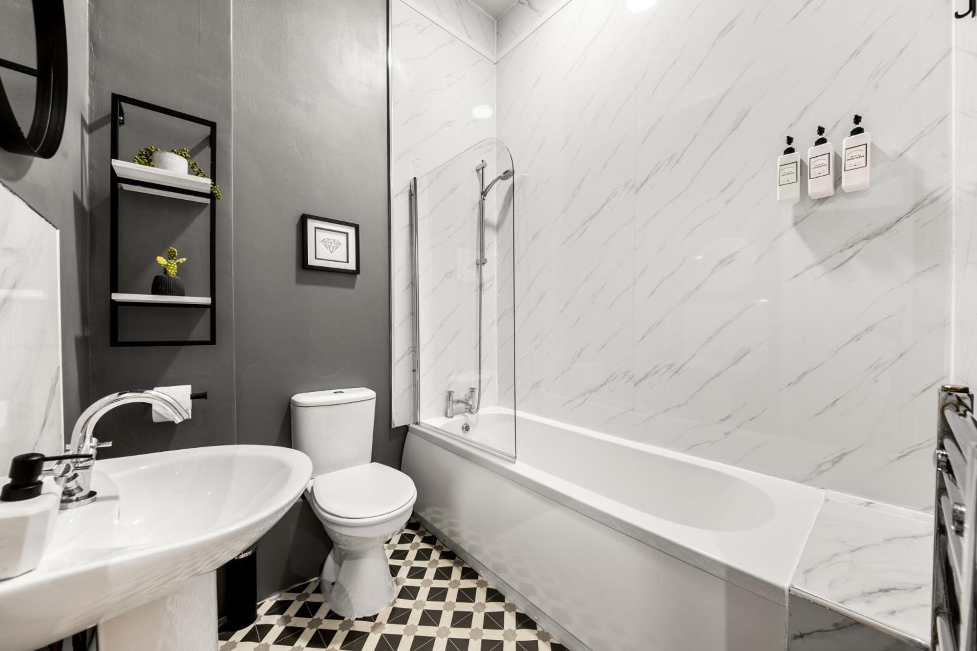 Spacious Birmingham City Apartment Dış mekan fotoğraf
